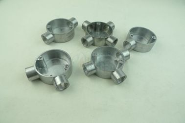TOPELE 20 mm / 25 mm BS4568 / BS31 Boîte de jonction en aluminium à angle circulaire électrique à deux voies, raccords de conduits électriques