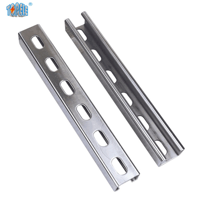 Plaine galvanisée d'IMMERSION chaude/Manche encochée 41X41X2.5mm unistruts de contrefiche