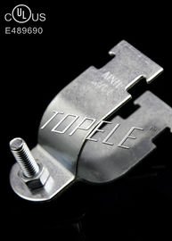 Clamps pour tuyaux en acier UL / Clamps à traction galvanisée pour tuyaux rigides, finition de surface galvanisée