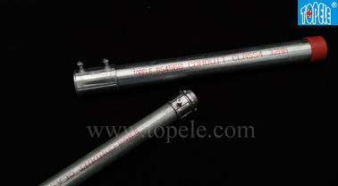 BS4568 TUBE GI avec un accouplement intégral et un bouchon de protection
