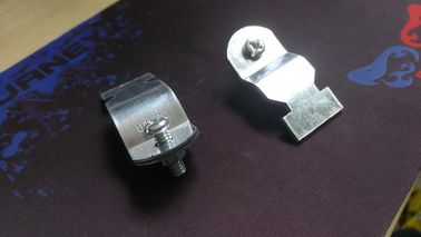 Clampe de canal galvanisée UL standard produite pour les EMT et les conduits électriques rigides