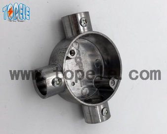 Boîte de jonction à trois voies en aluminium / fer malléable BS4568 Durée de vie longue