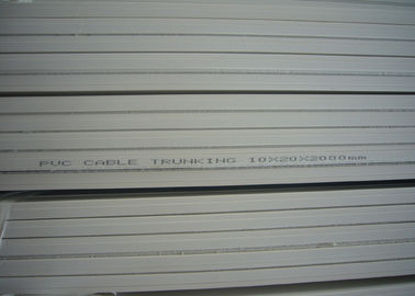 Plateau de câbles électriques en PVC gris blanc Lvd pour câblage du conduit de fil